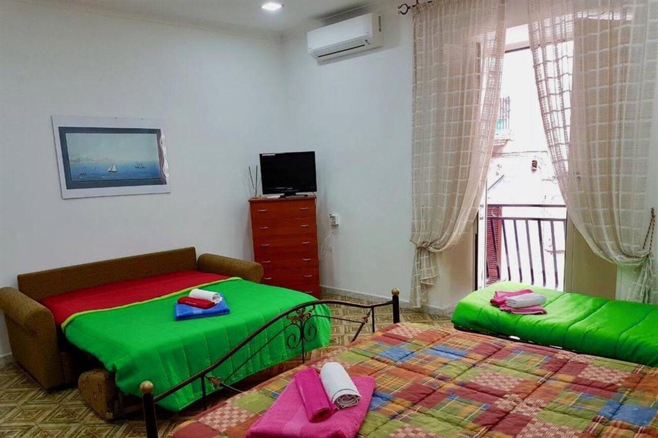 Daily Relax Apartman Nápoly Kültér fotó